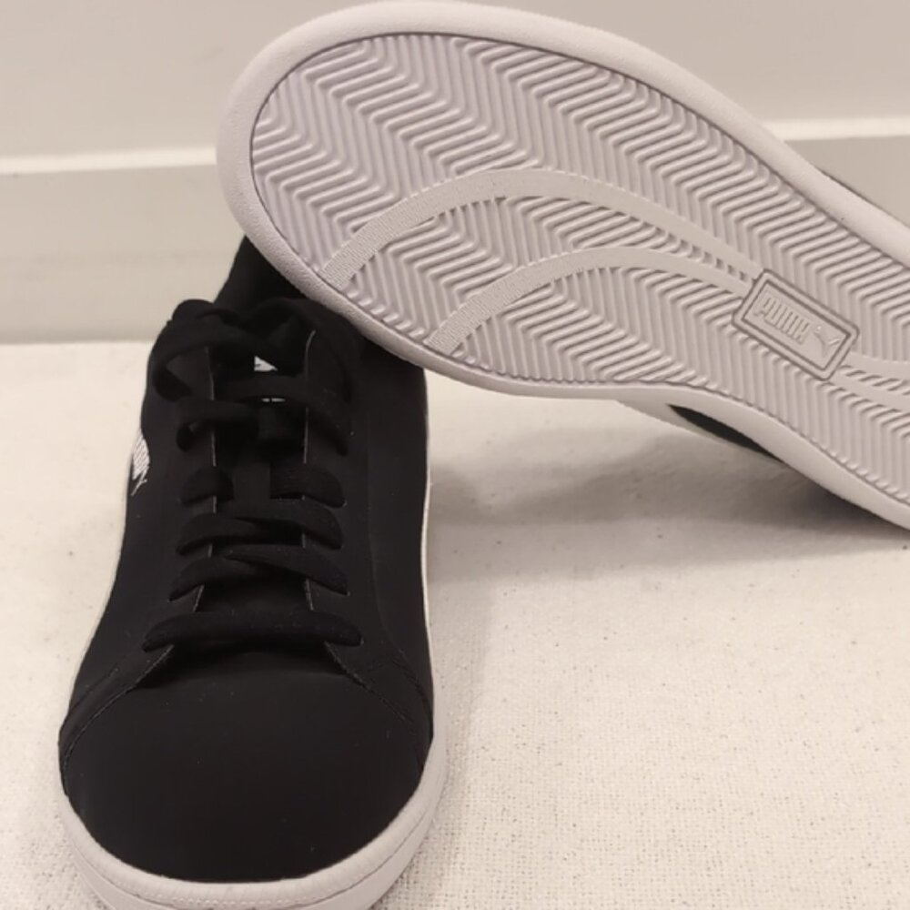 PUMA Men s Smash V2 Soft Suede Sneakers Black White 11 - Picture 4 of 8